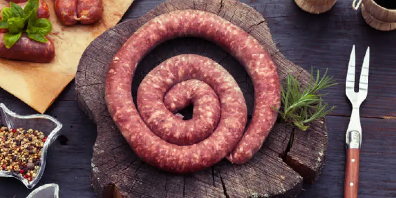 A coil of Toulousse sausage.